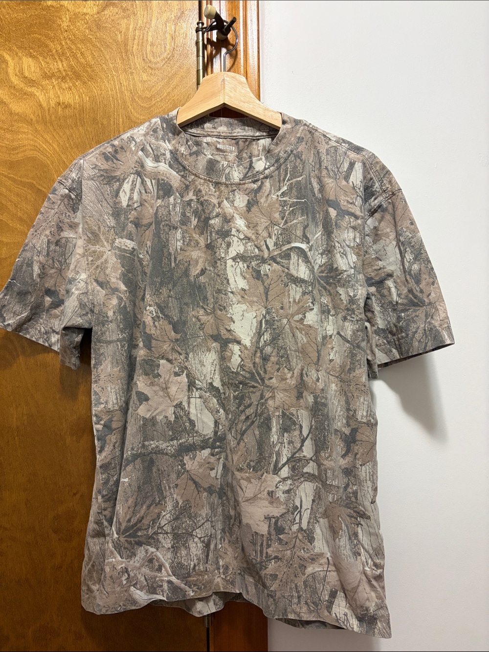 Hollister Men's Short Sleeve Camo Tee - Brown/Gray